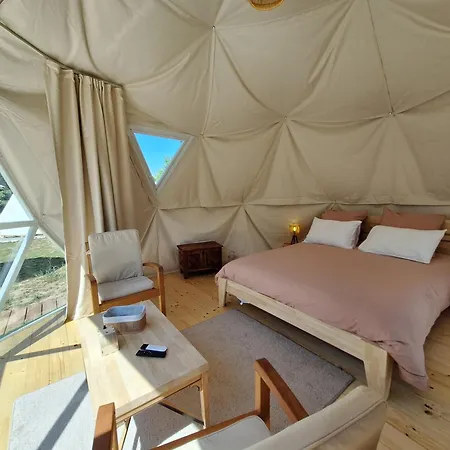住宿加早餐酒店 Escapade Insolite - Domes, Tipis, Aire De Camping-cars & Vans