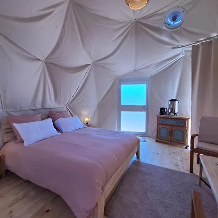 Escapade Insolite - Domes, Tipis, Aire De Camping-cars & Vans *
