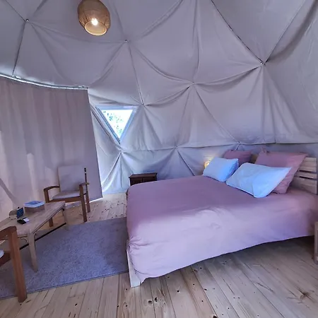 住宿加早餐酒店 Escapade Insolite - Domes, Tipis, Aire De Camping-cars & Vans