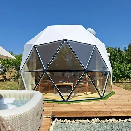 Escapade Insolite - Domes, Tipis, Aire De Camping-cars & Vans
