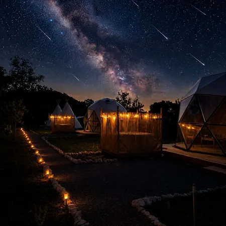 Escapade Insolite - Domes, Tipis, Aire De Camping-cars & Vans 住宿加早餐酒店